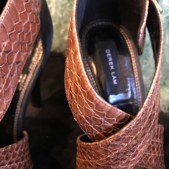DEREK LAM Layn Snakeskin Suede Crisscross sandals - Picture 5 of 8